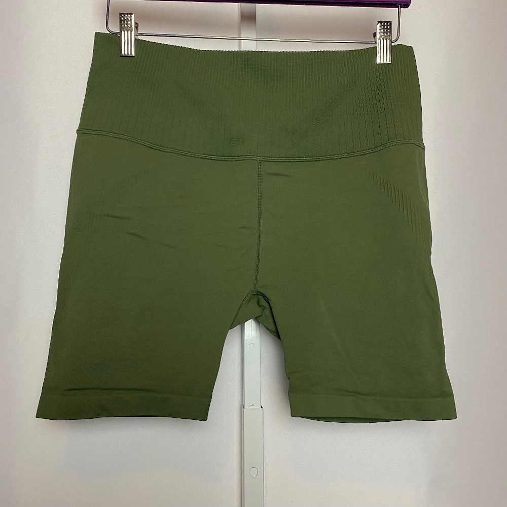 Joylab Womenʻs Olive Green High Waist Pull On Work Out Shorts X-Large